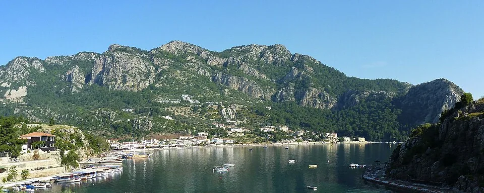 Panorama van de baai van Turunç